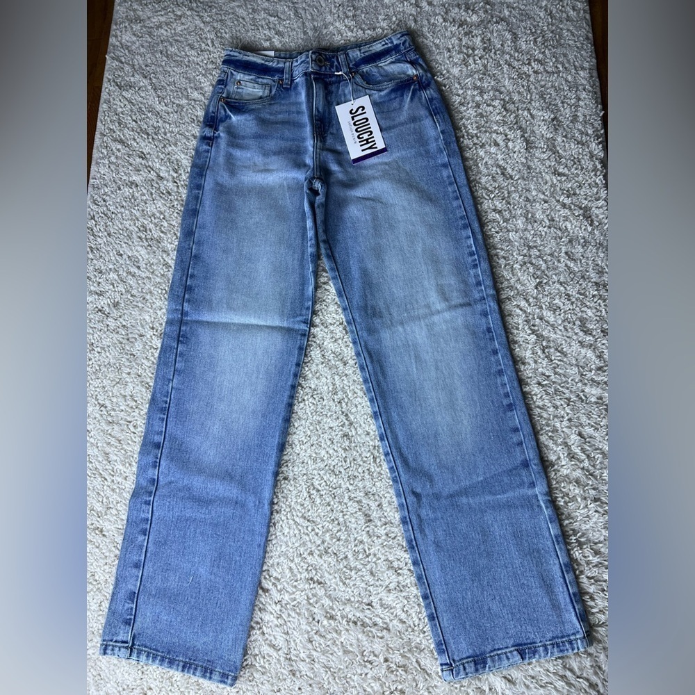 Women’s Size 00 Slouchy Mid Rise Jeans NWT
